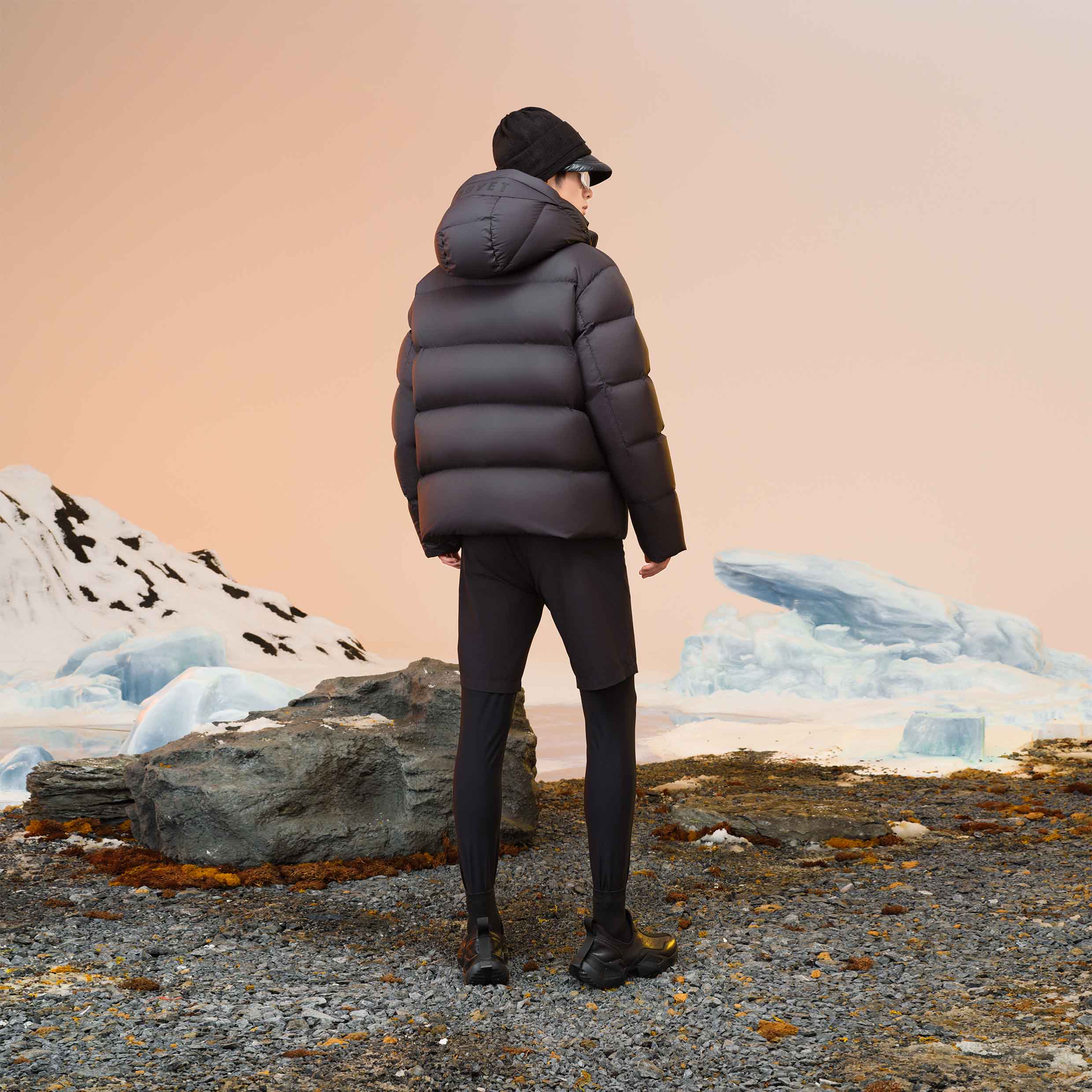 Utility Chic Unisex 5 Grid - Black