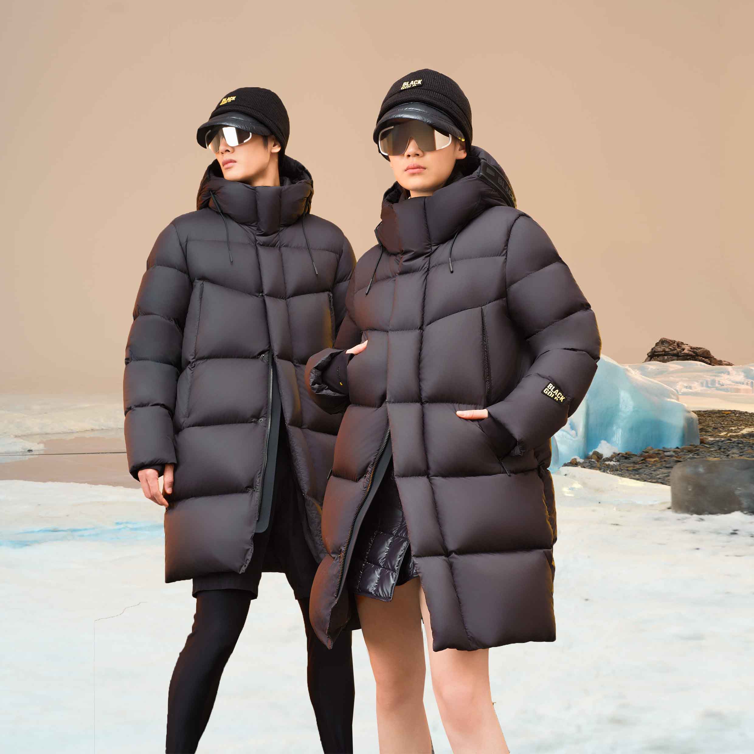 Utility Chic Unisex 6 Grid - Black