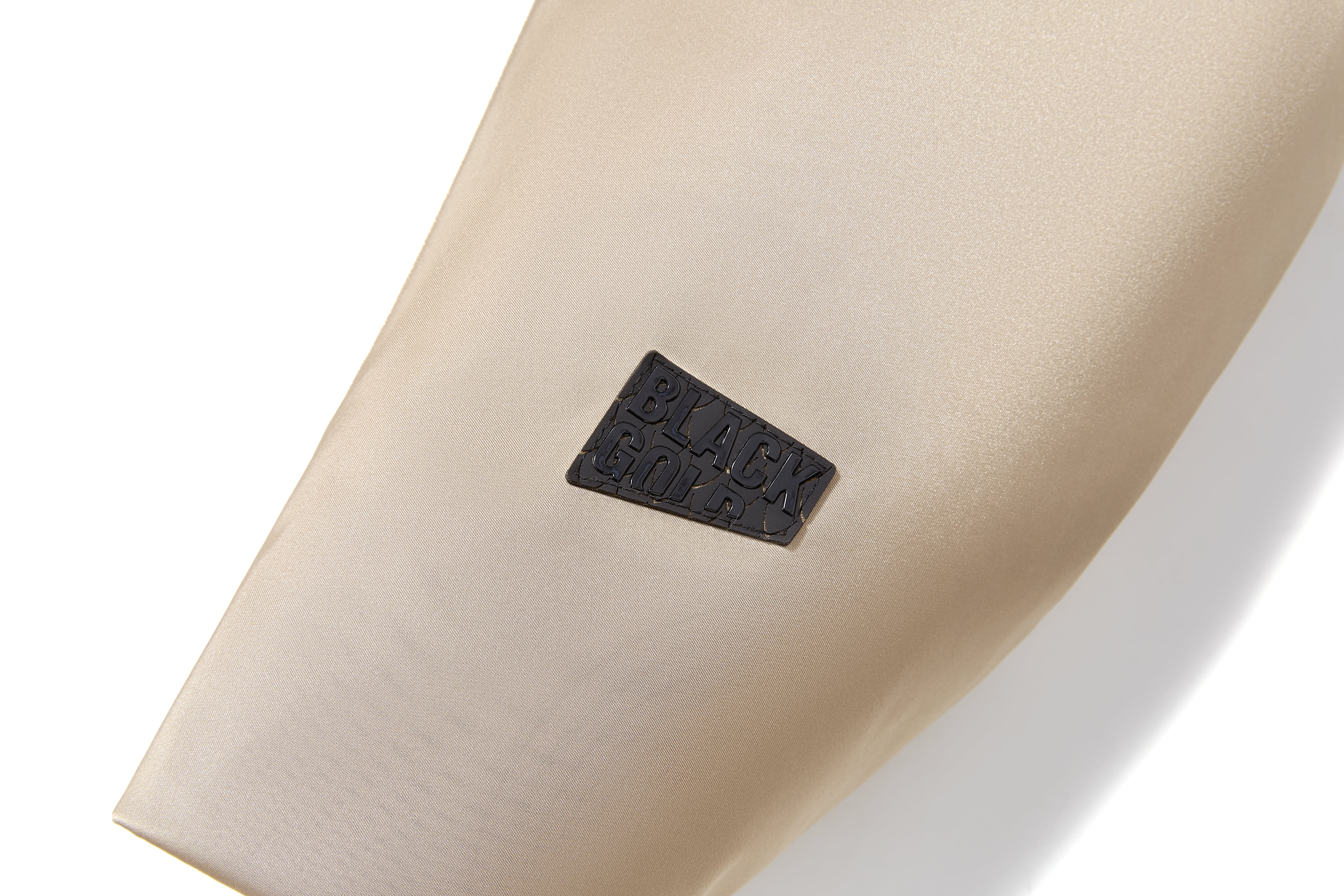 Yang Mi  Signature Look - Yun Brocade Heritage Collection - Wind Shell