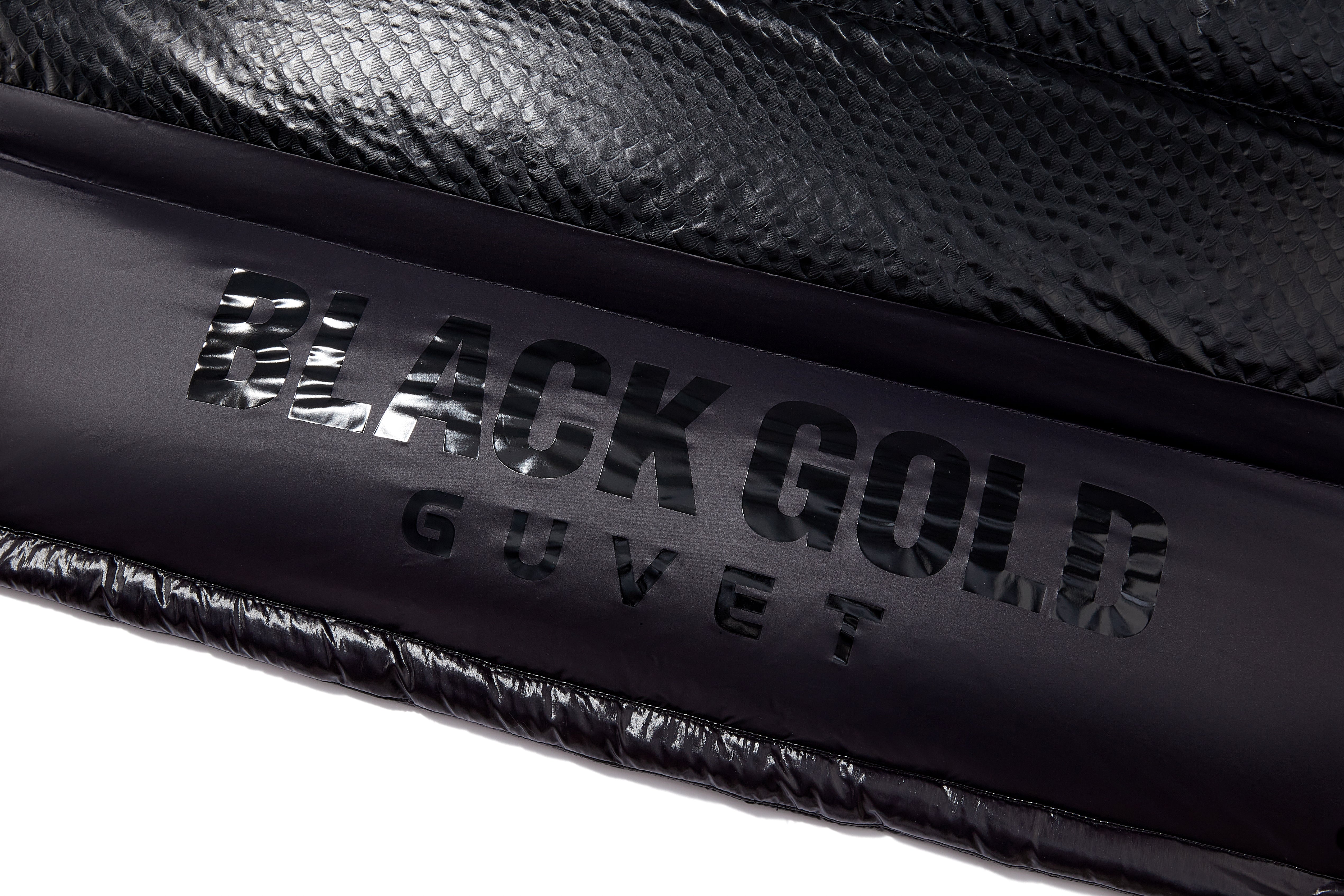 YANG MI SIGNATURE LOOK- Black Gold Puff 5.0