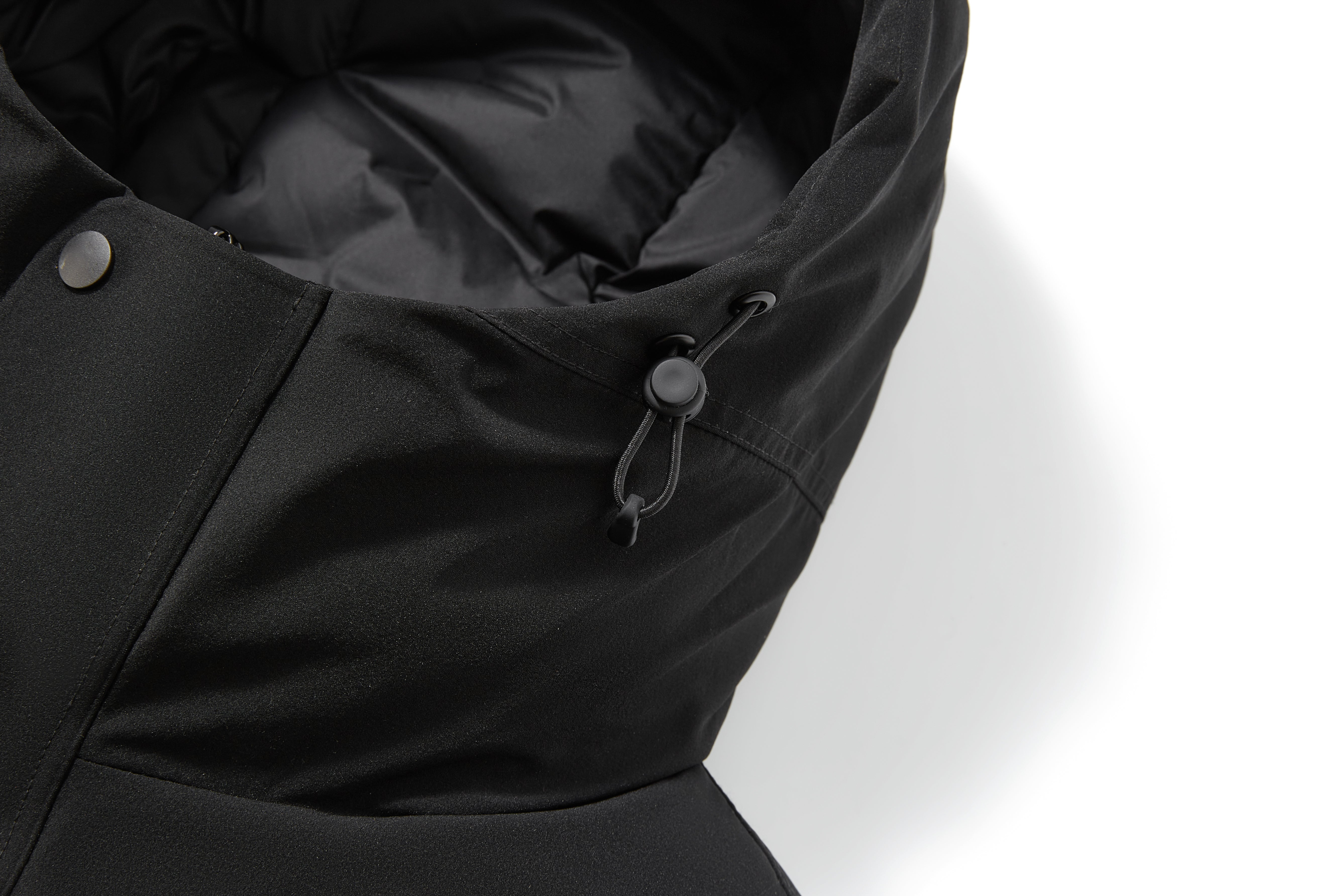 Light Shell -Short mid-thigh cut