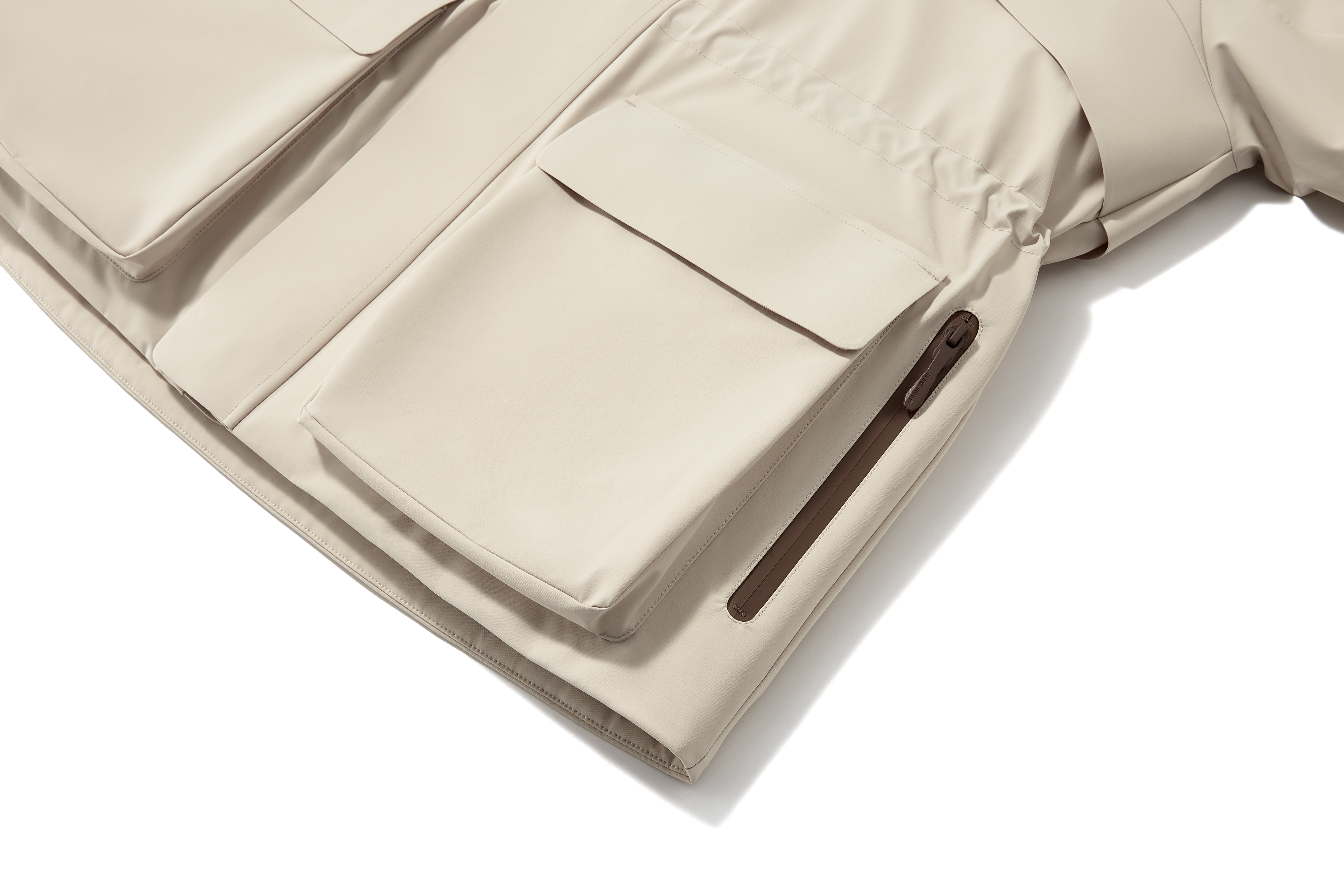 Wind Shell -High-cut mid-thigh down coat