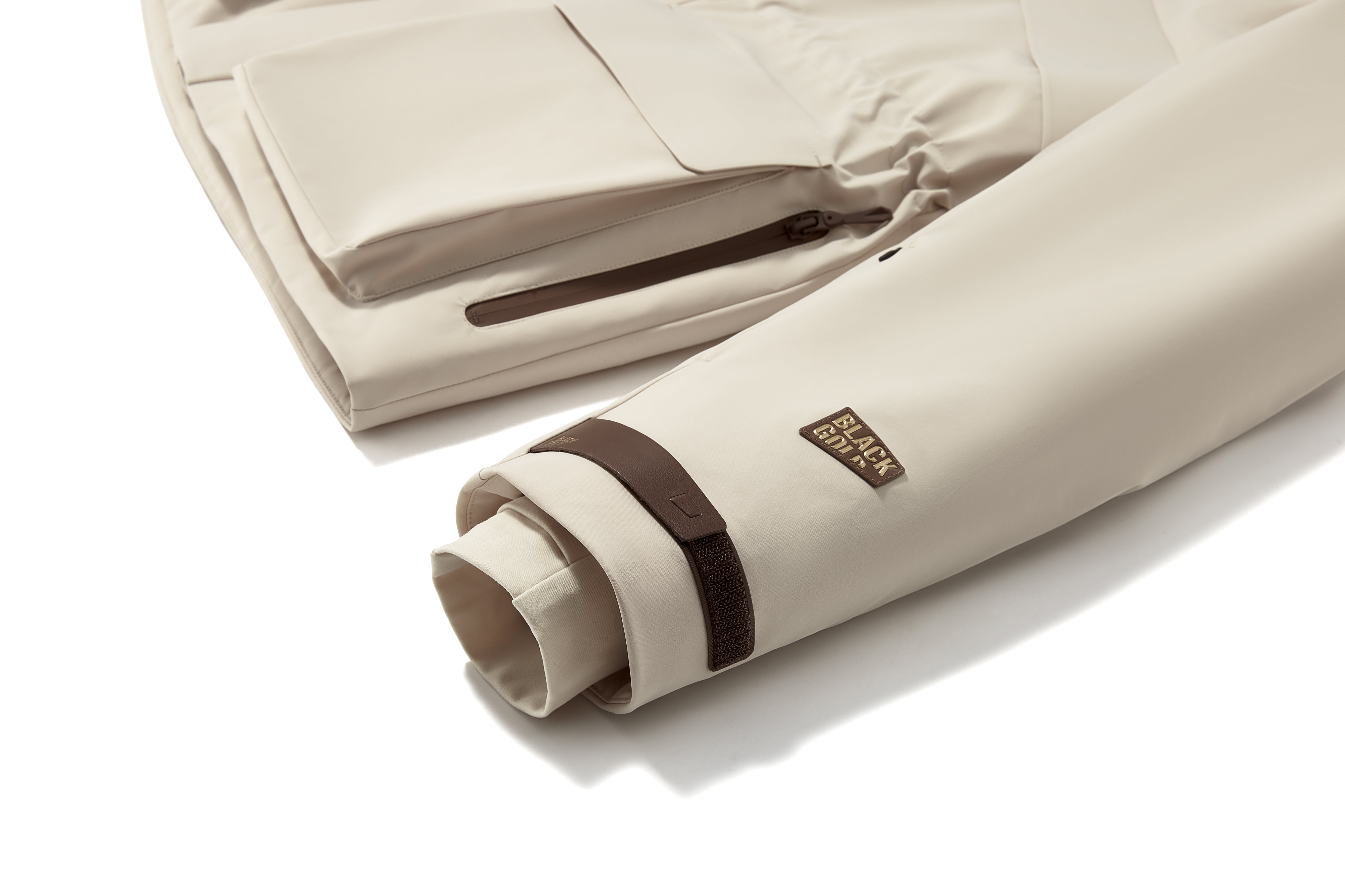 Wind Shell -High-cut mid-thigh down coat