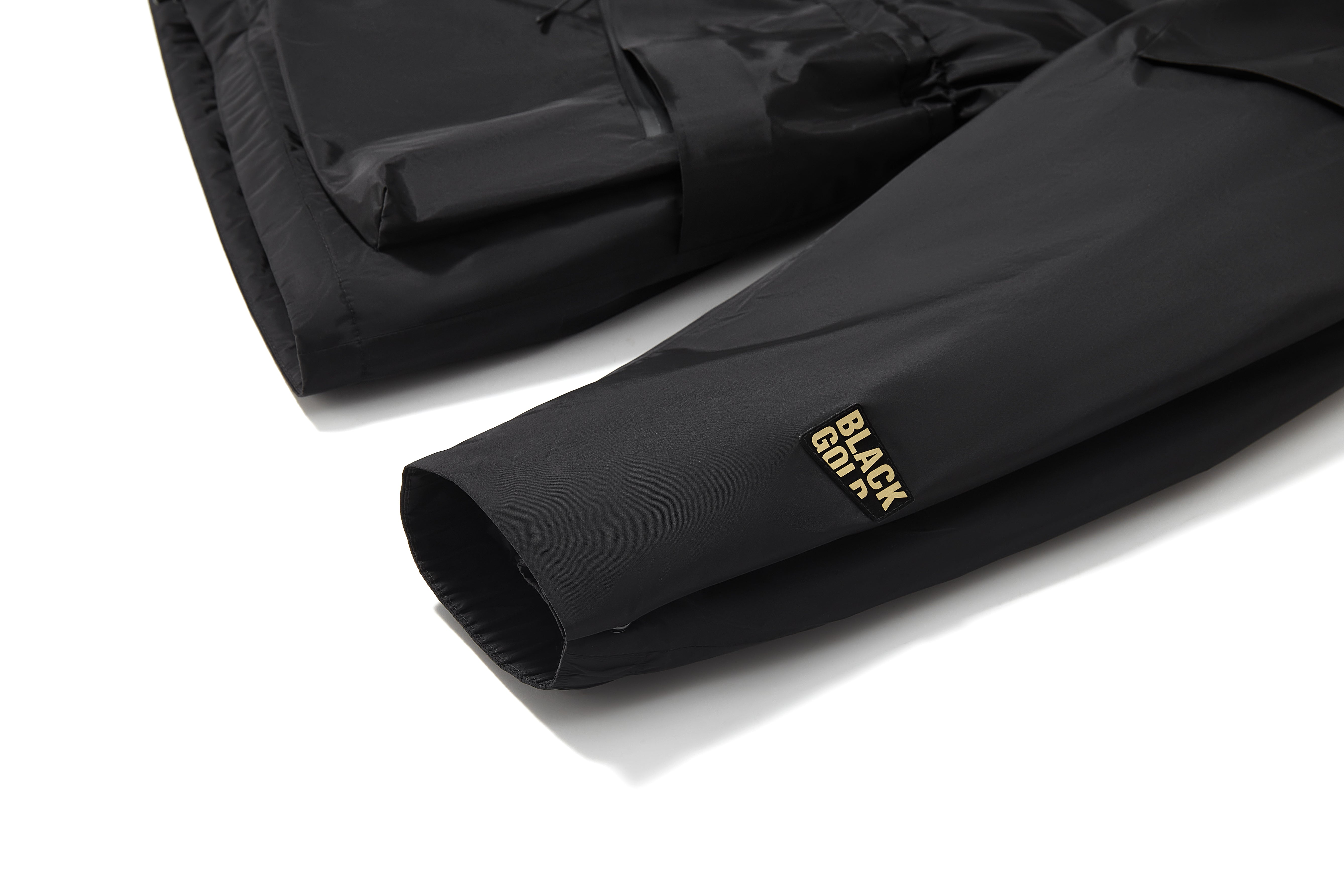 Wind Shell -	Cropped mid-thigh X line down jacket