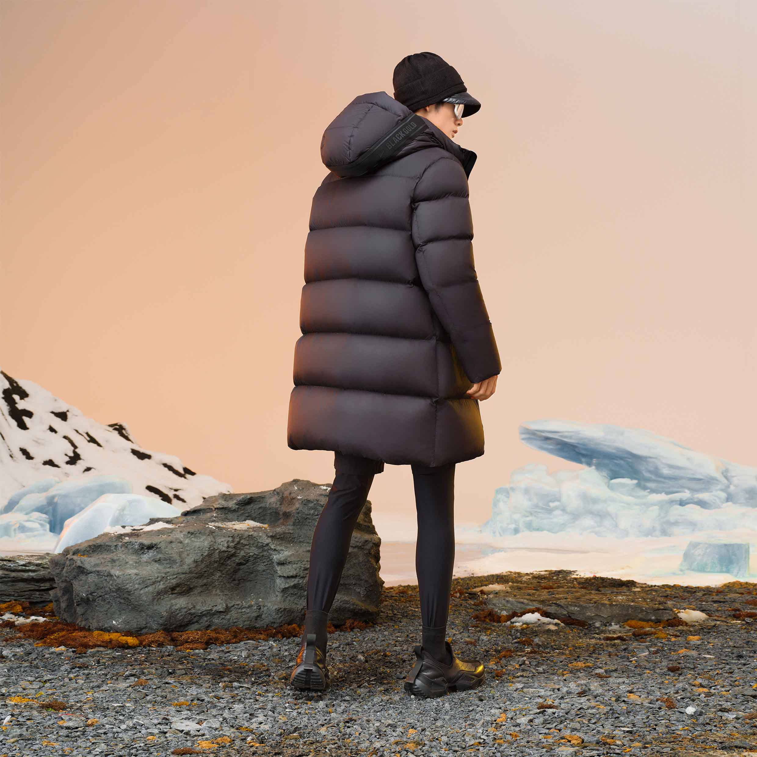 Utility Chic Unisex 6 Grid - Black