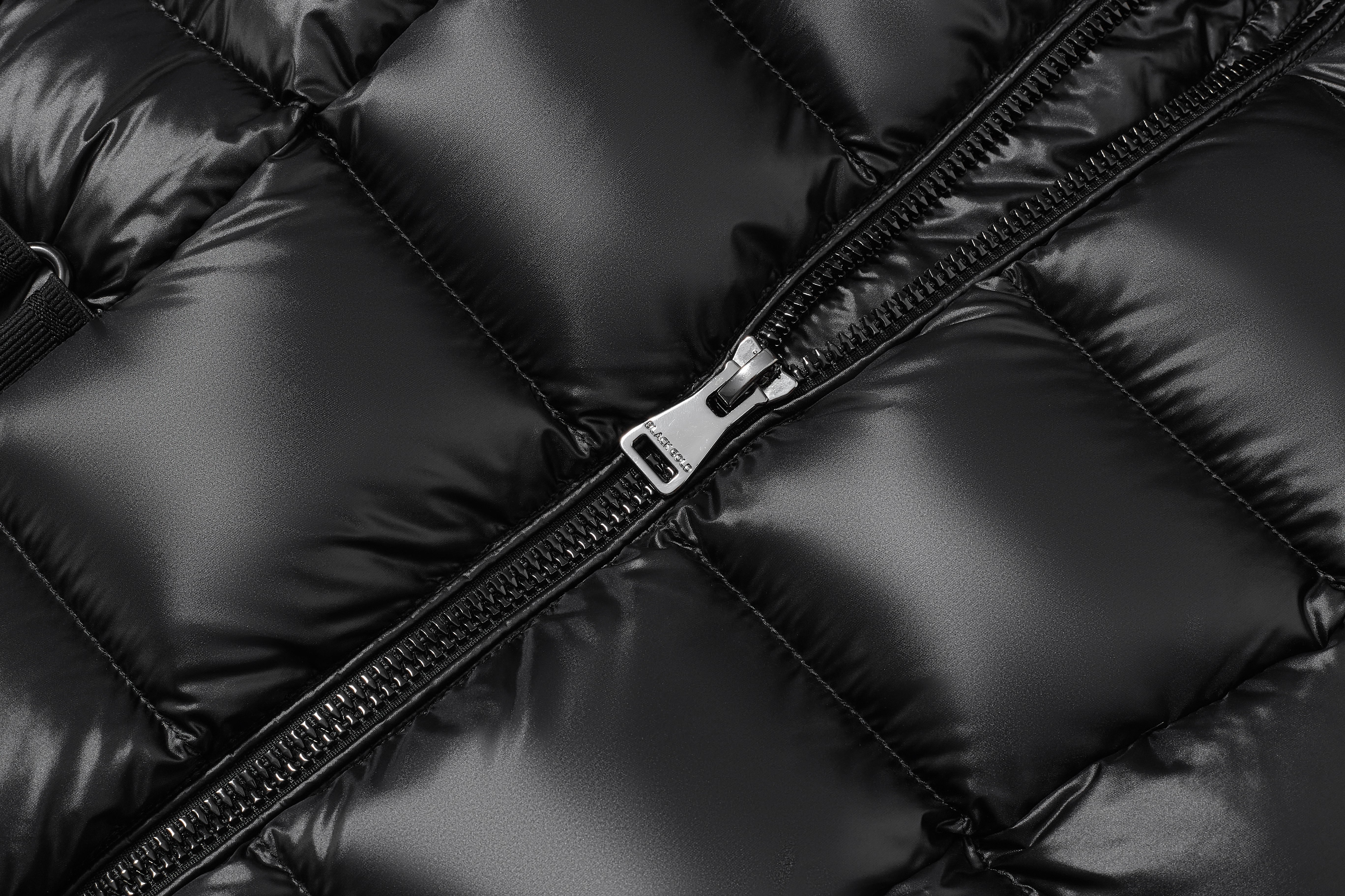 Queen 8 Grid - Black (Slim Fit)