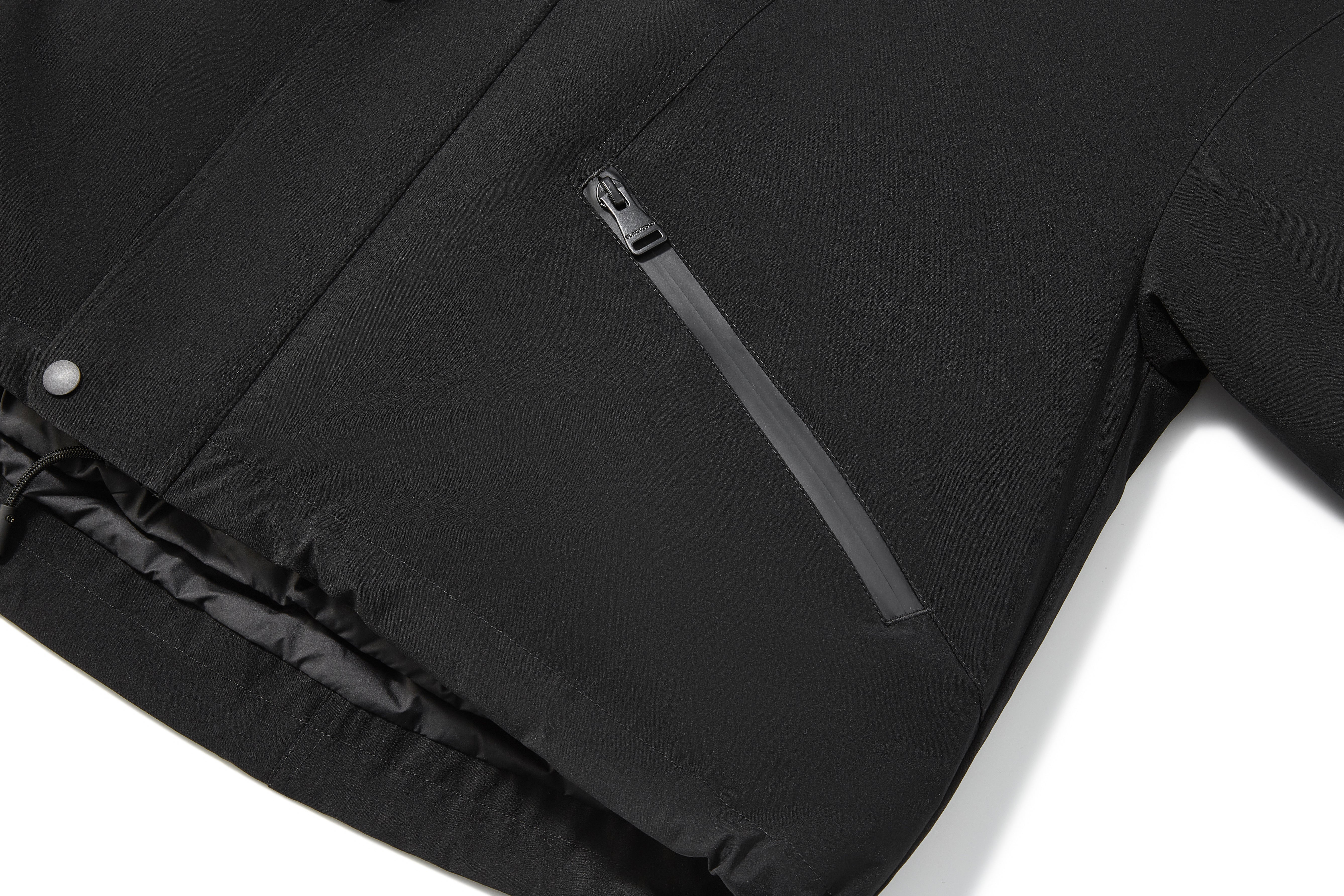 Light Shell -Short mid-thigh cut