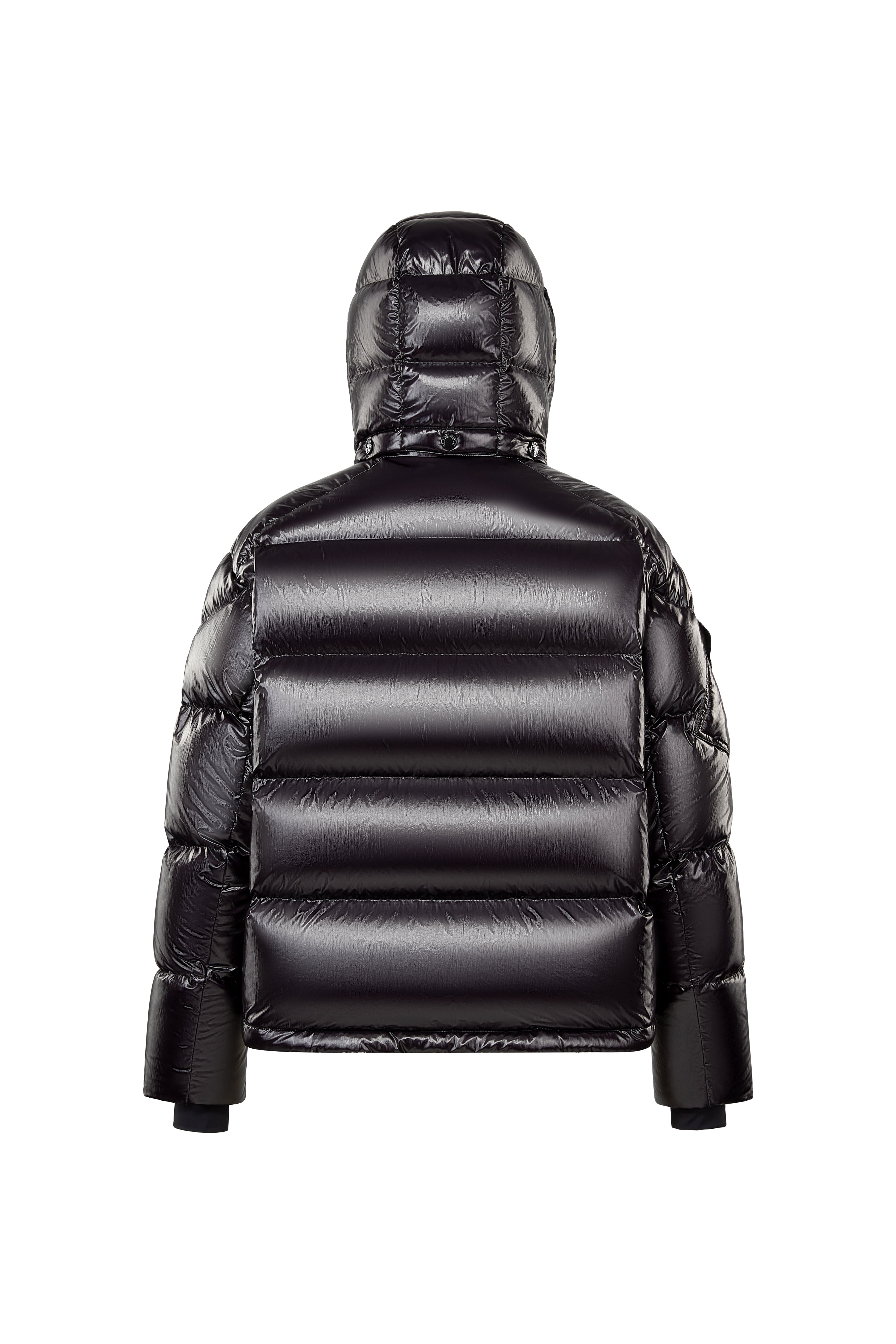 YANG MI SIGNATURE LOOK- Black Gold Puff 5.0